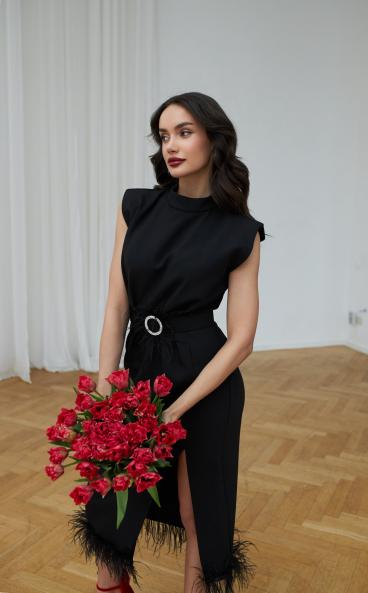 Платье среднее с разрезом и перьями MG-FW24-0663